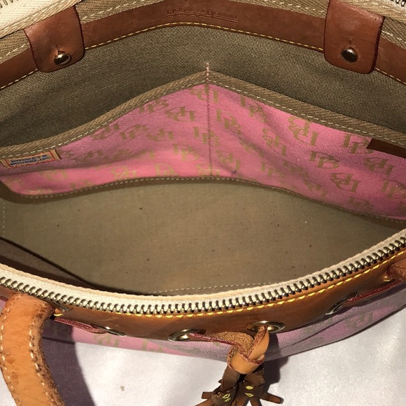 Dooney & Bourke - Picture 11 of 11